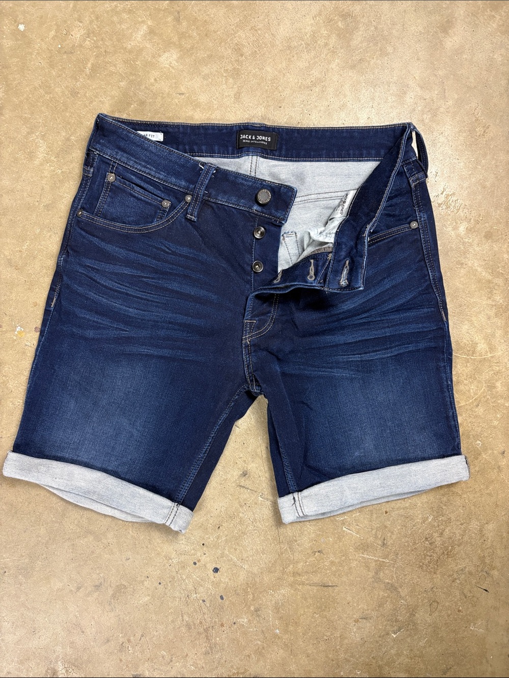 Jack & Jones Men's Indigo Roll-Cuff Denim Shorts Size Medium